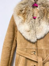 Load image into Gallery viewer, 70’s Shearling Coat (S)
