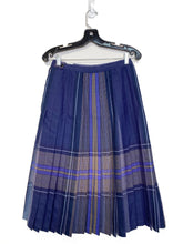 Load image into Gallery viewer, 70’s Highland Queen Kilt (S/M)
