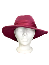 Load image into Gallery viewer, Burgundy Wool Hat
